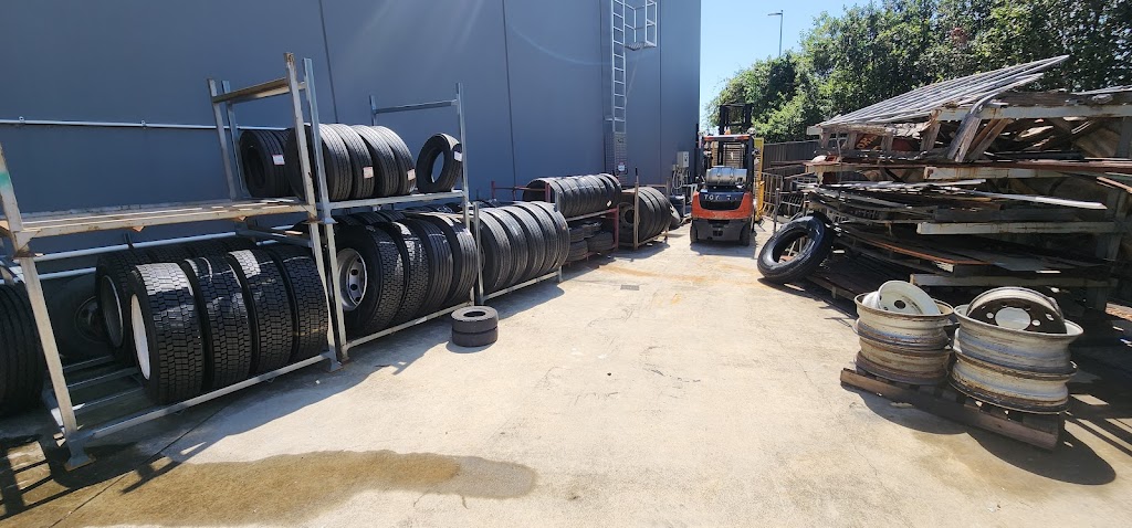 Traes Truck/car Tyres | Pub Ln, New Beith QLD 4124, Australia | Phone: 0415 924 127