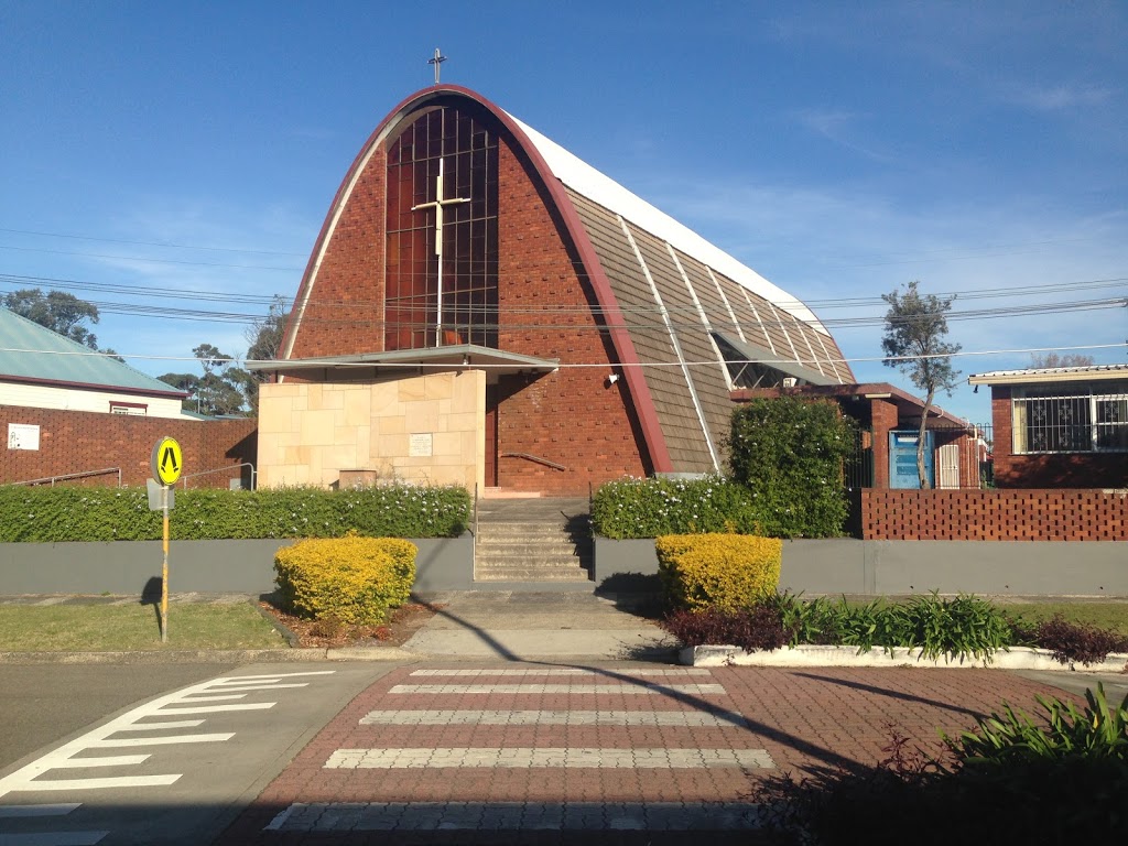 St Bernards Catholic Church - Botany | church | 4 Ramsgate St, Botany NSW 2019, Australia | 0293168303 OR +61 2 9316 8303
