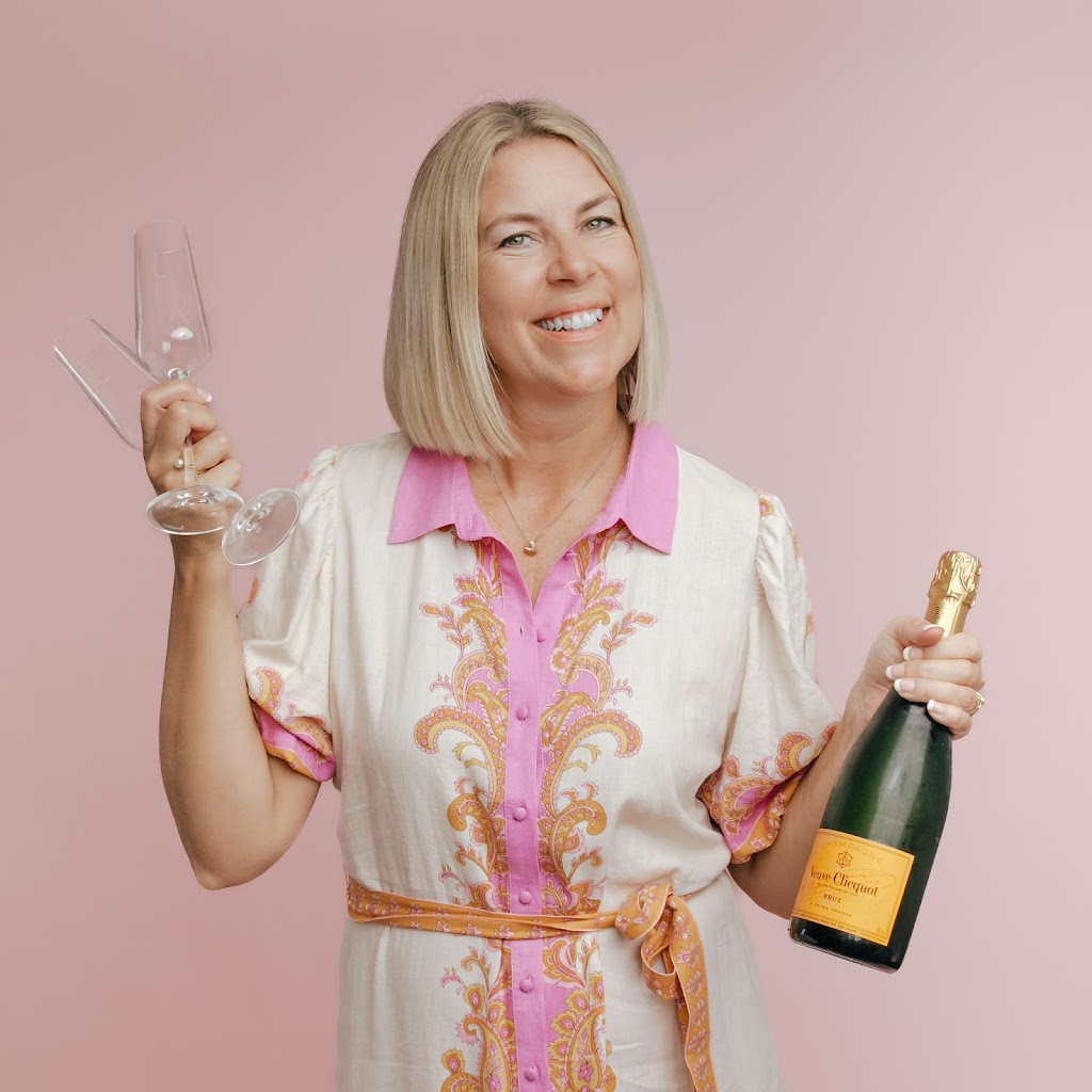 Marriage Celebrant Karolina Hews | 100 Kallista Rd, Rochedale South QLD 4123, Australia | Phone: 0492 888 322