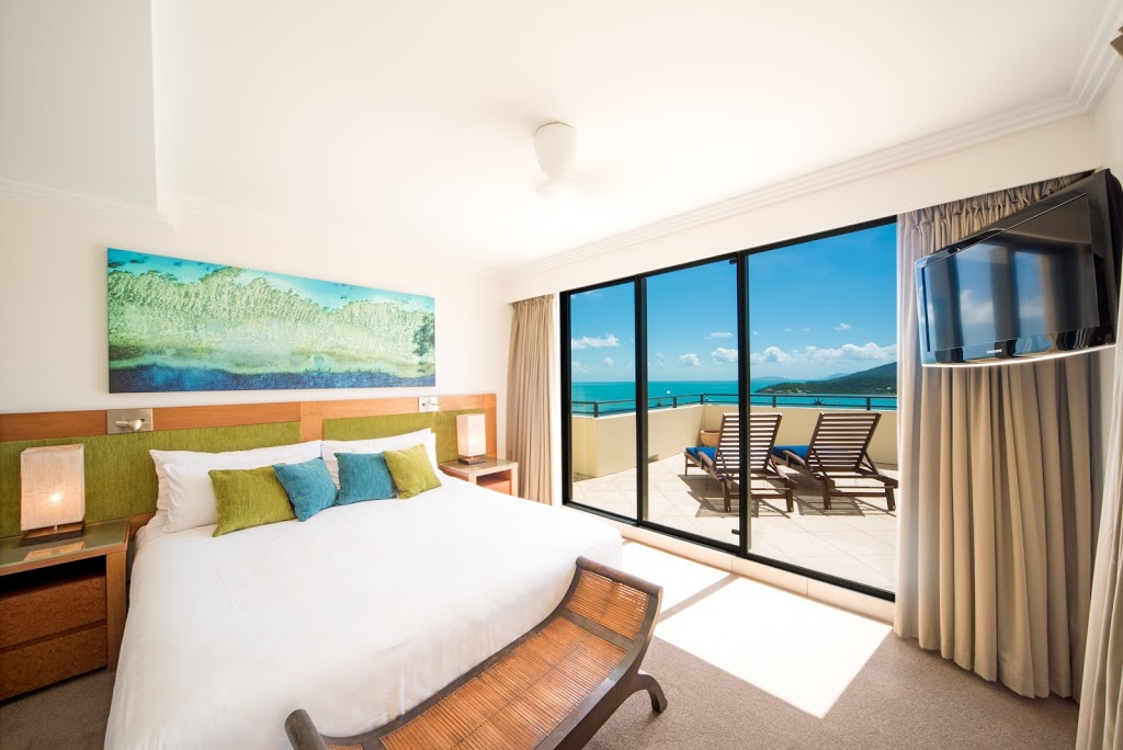 Pinnacles Resort | 16 Golden Orchid Dr, Airlie Beach QLD 4802, Australia | Phone: (07) 4948 4800