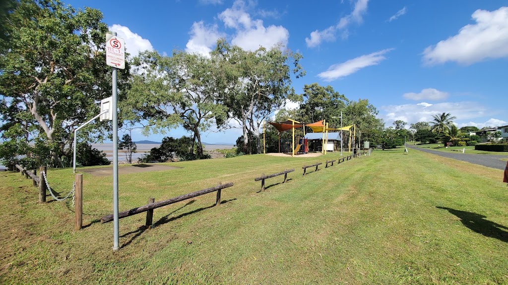Serene St Helens Beach Affordable Stay | 9 Rosella St, St Helens Beach QLD 4798, Australia | Phone: 0400 062 055