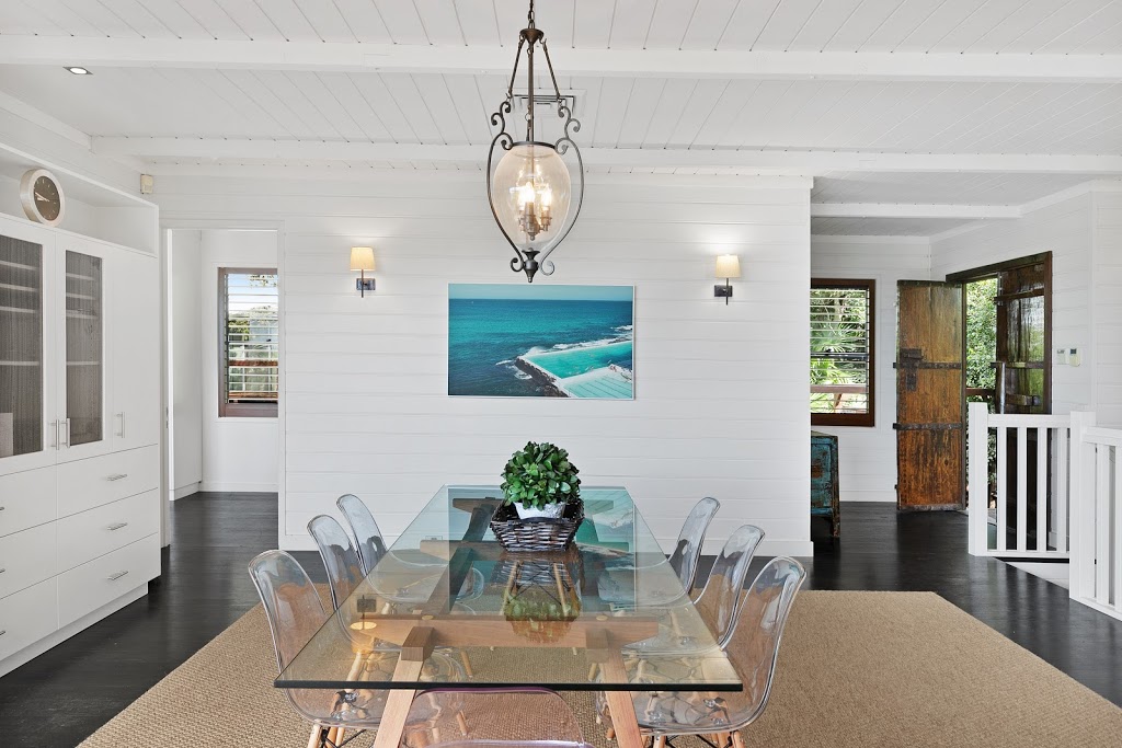 A Grand Beach Retreat at Killcare | 3 Grandbeach Ln, Killcare NSW 2257, Australia | Phone: 0418 262 454