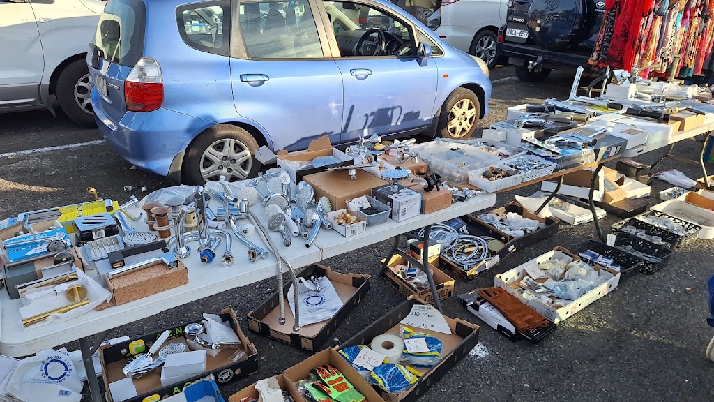 Wantirna Trash & Treasure Market | 251 Mountain Hwy, Wantirna VIC 3152, Australia | Phone: (02) 9607 5255
