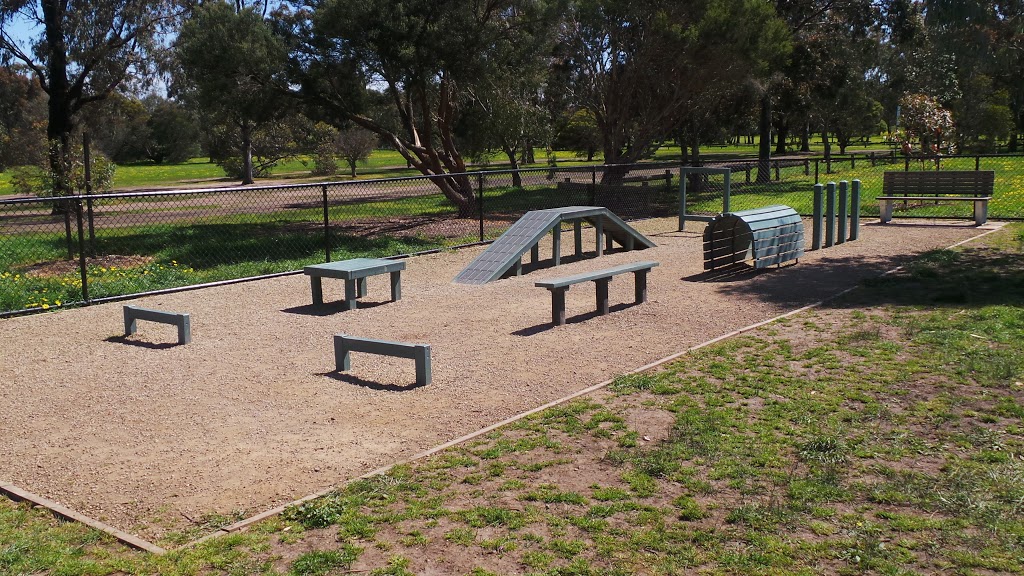 Bundoora Dog Park | park | 19-21 Curtain St, Kingsbury VIC 3083, Australia | 0384708888 OR +61 3 8470 8888