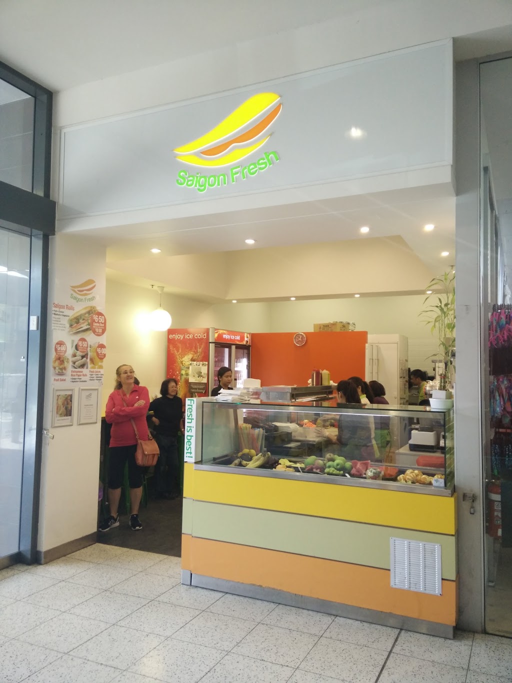 Saigon Fresh | restaurant | Gungahlin Village Coles, Hibberson St, Gungahlin ACT 2912, Australia | 0262420858 OR +61 2 6242 0858