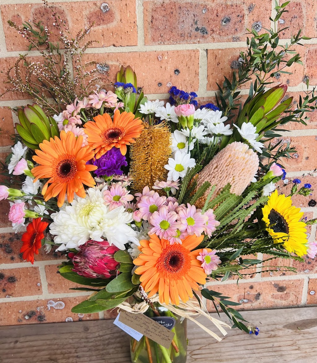 Wildflowers by Sarah | Dixon Cct, Muswellbrook NSW 2333, Australia | Phone: 0448 454 757
