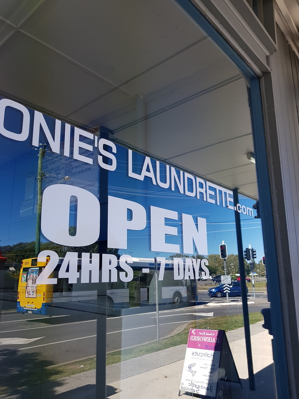 Zillmere Laundromat | 9 Church Rd, Zillmere QLD 4034, Australia