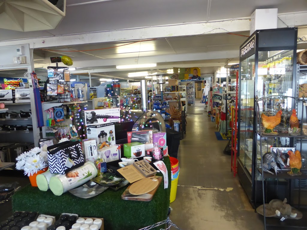 Murilla Mitre 10 | hardware store | 19 Murilla St, Miles QLD 4415, Australia | 0746271525 OR +61 7 4627 1525