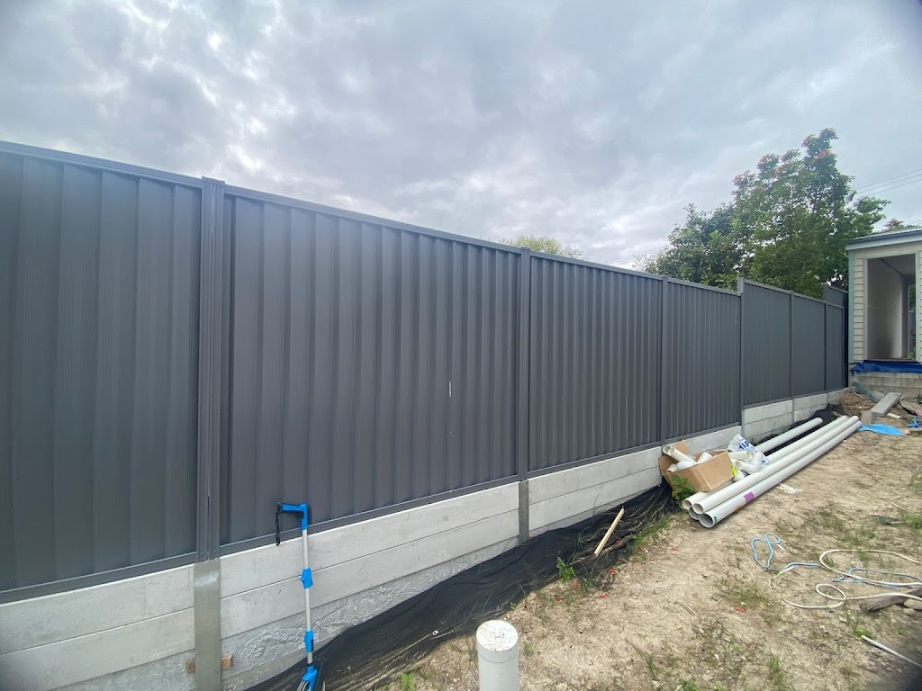 JW Fencing & Gates | 329 Waller Rd, Park Ridge QLD 4125, Australia | Phone: 0478 016 434