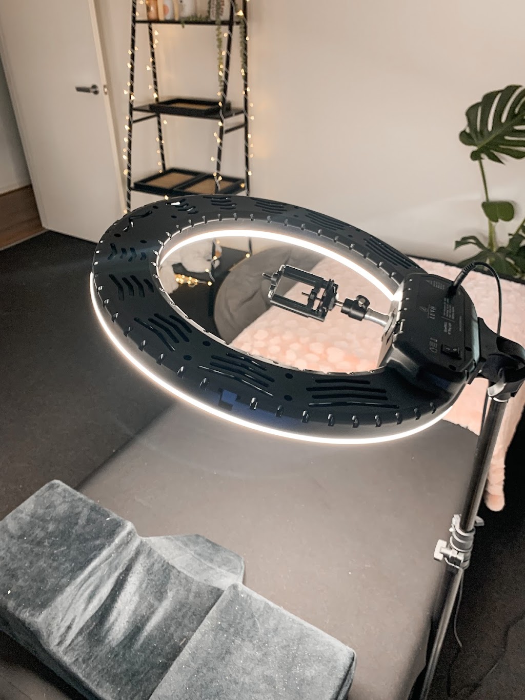 Eb & Flow Beauty | 71 Coriyule Rd, Curlewis VIC 3222, Australia | Phone: 0498 222 566