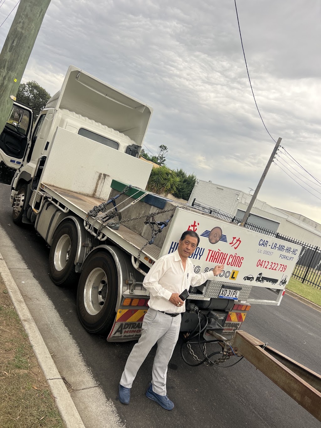 Quang Thanh Cong Truck Driving School | 90 Yarrawa St, Prestons NSW 2170, Australia | Phone: 0412 322 739