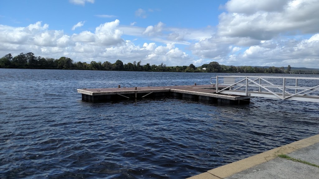 Endeavour Place Boat ramp | Endeavour Place, Taree NSW 2430, Australia | Phone: (02) 6592 5399