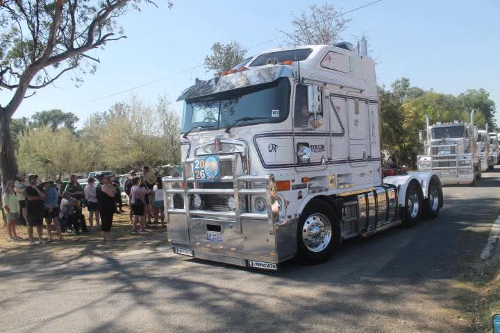Tollis Transport | 24 Stockwell Rd, Jindera NSW 2642, Australia | Phone: 0428 263 344