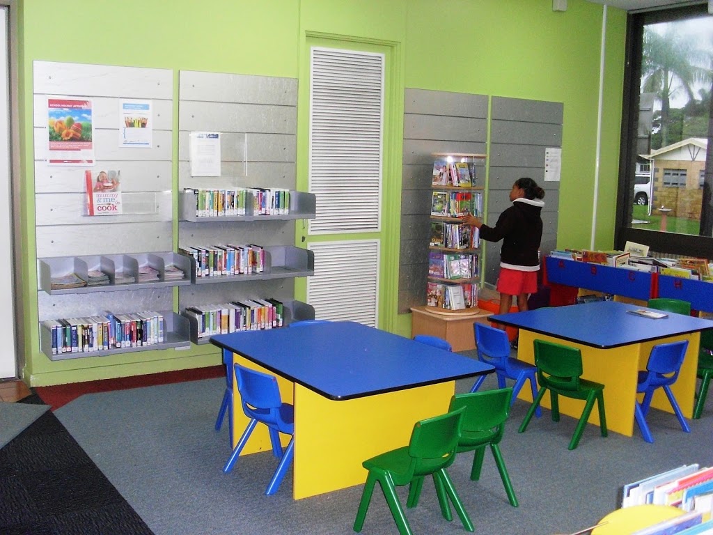 Sarina Library | 65 Broad St, Sarina QLD 4737, Australia | Phone: (07) 4961 9387