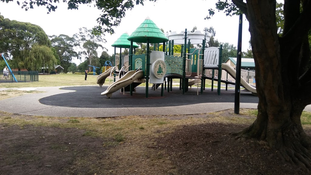 Newman Park | park | Peterkin Street, Traralgon VIC 3844, Australia | 1300367700 OR +61 1300 367 700