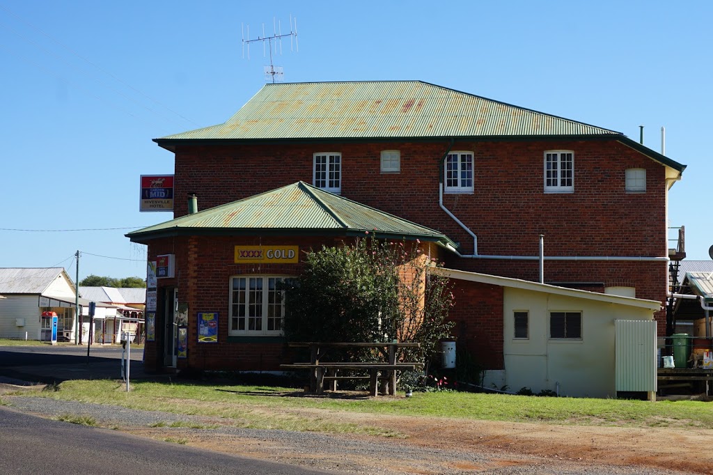 Hivesville Hotel | lodging | 18 Main St, Hivesville QLD 4612, Australia | 0741689876 OR +61 7 4168 9876