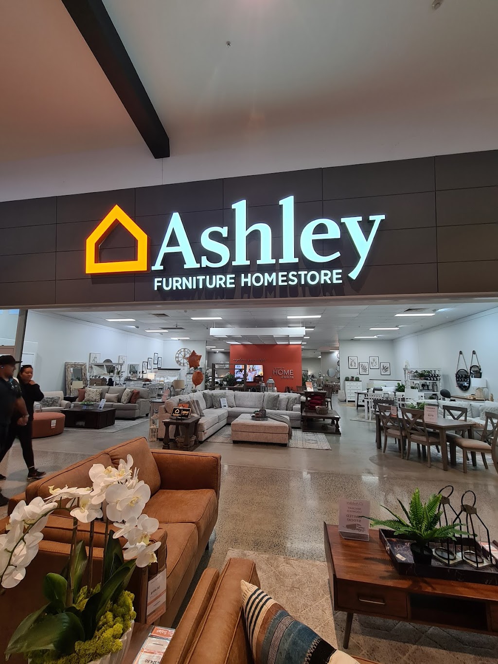Ashley Homestore Slacks Creek | Logan Super Centre, Shop 31C/3565 Pacific Hwy, Slacks Creek QLD 4144, Australia | Phone: 0417 723 609
