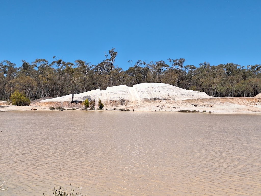 Claypits | 888X+39, Huntly VIC 3551, Australia | Phone: (03) 6145 0211