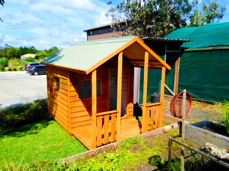 Wills Cubby Houses and Cabins x1 display cubby | Harvest Seeds & Native Plants Nursery, 281 Mona Vale Rd, Terrey Hills NSW 2084, Australia | Phone: 0406 477 760