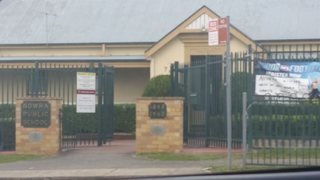 Nowra Public School | school | 74 Plunkett St, Nowra NSW 2541, Australia | 0244220401 OR +61 2 4422 0401