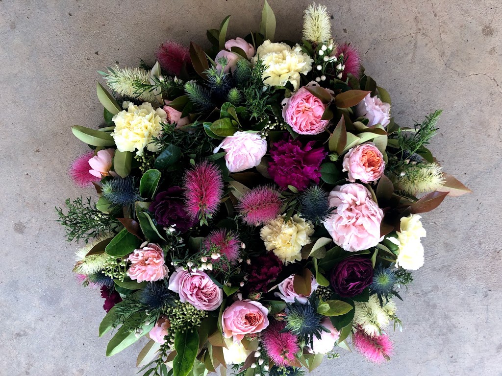 Koonoomoo flowers & florrangements | florist | 7095 Goulburn Valley Hwy, Koonoomoo VIC 3644, Australia | 0419094377 OR +61 419 094 377
