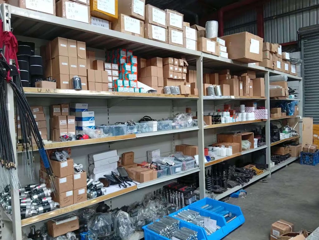 UHI Machinery Dubbo | 3 Commercial Ave, Dubbo NSW 2830, Australia | Phone: 1800 000 844