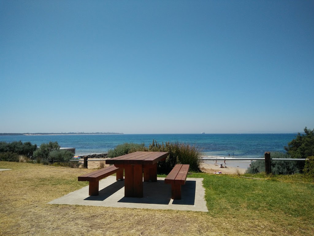 Point Lonsdale Front Beach Playground & BBQ | park | 137 Point Lonsdale Rd, Point Lonsdale VIC 3225, Australia