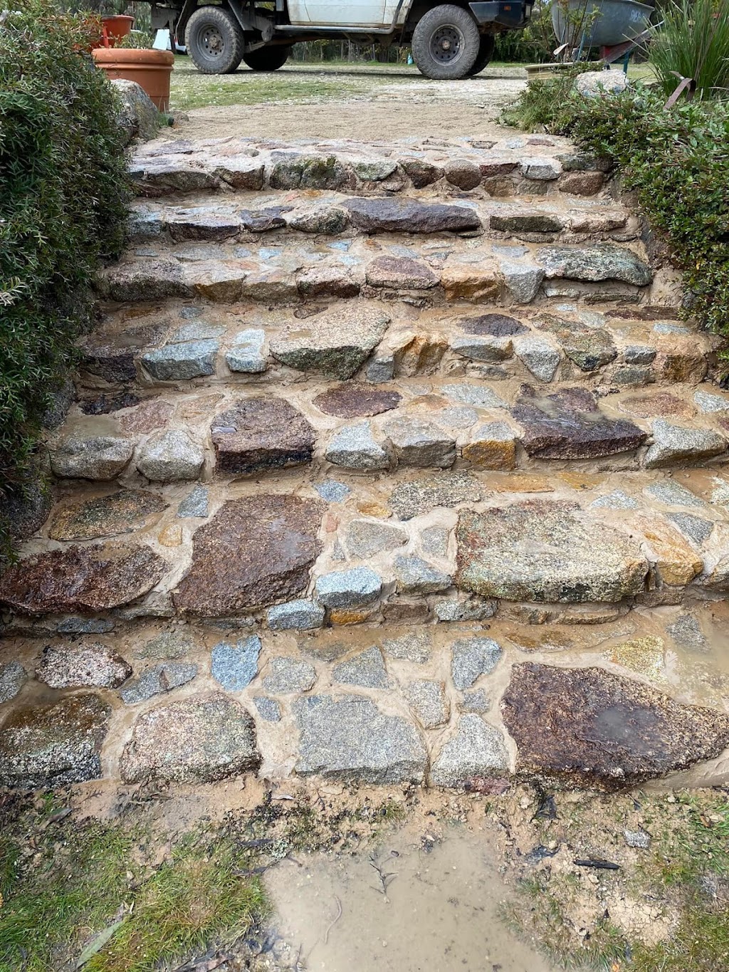 DGM Landscaping | 427 Beechworth-Wangaratta Rd, Beechworth VIC 3747, Australia | Phone: 0431 687 362