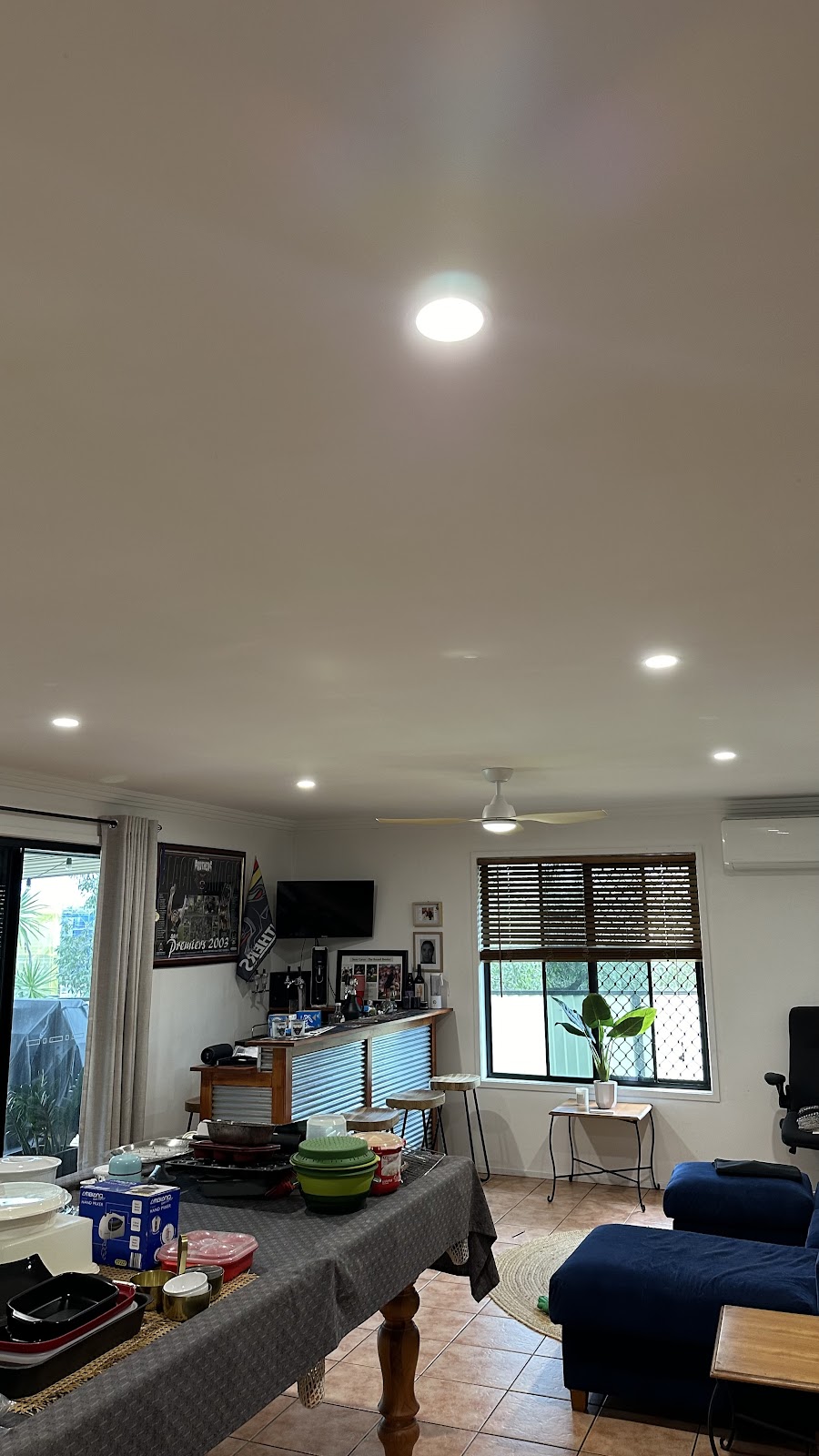 Black Box Electrical | 6 Muirefield Pl, Arundel QLD 4214, Australia | Phone: 0430 744 234
