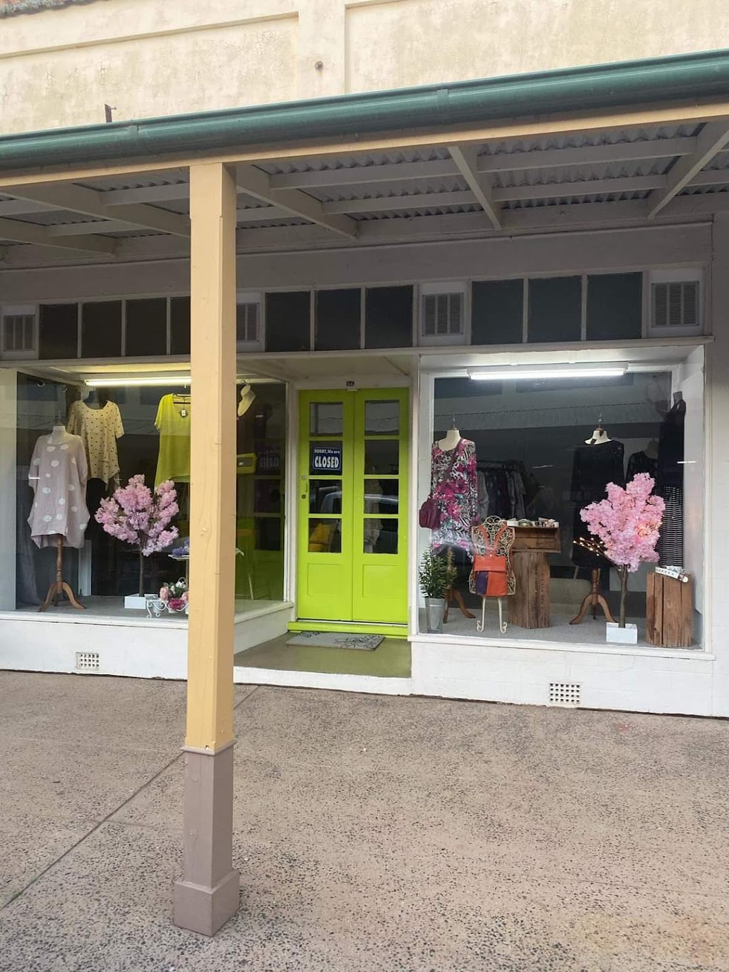 Fashion on Gaskill | clothing store | 66 Gaskill St, Canowindra NSW 2804, Australia | 0402293637 OR +61 402 293 637