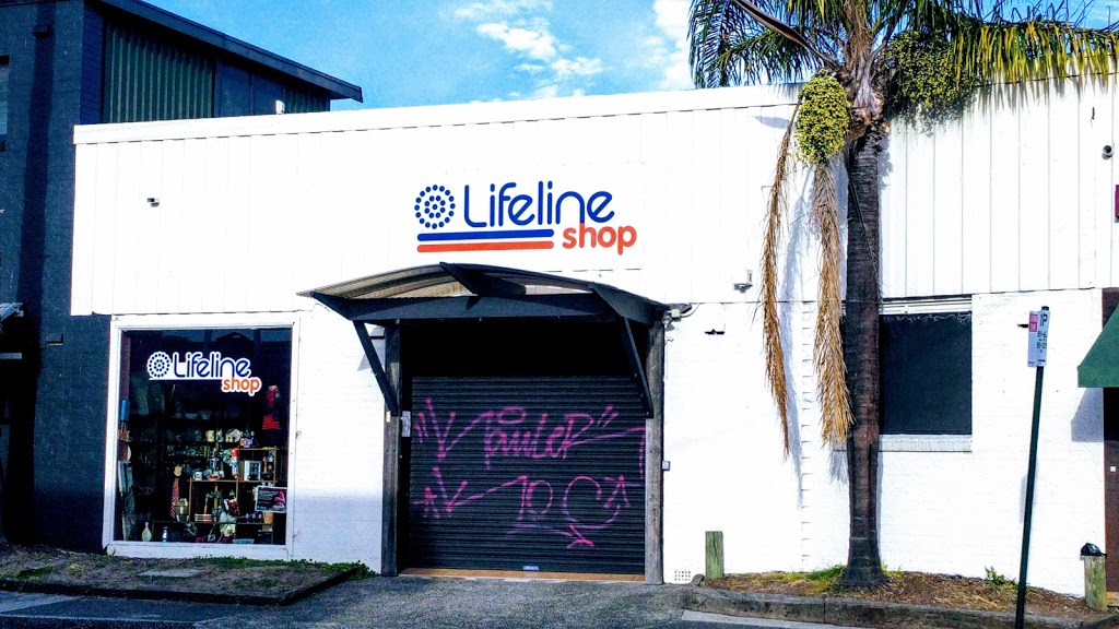 Lifeline Shop | store | 23-27 The Boulevarde, Chambers Place Gnostic Corner, Woy Woy NSW 2256, Australia | 0243427402 OR +61 2 4342 7402