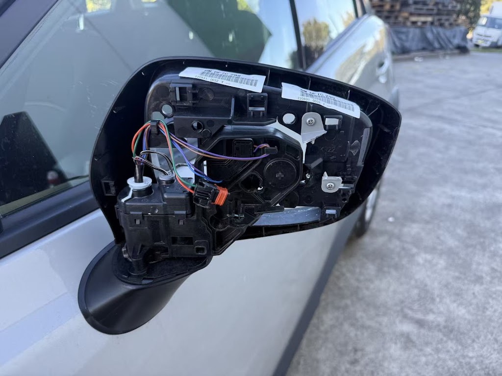 Car Mirror Specialist | 1B Bellfrog St, Greenacre NSW 2190, Australia | Phone: 0494 689 213