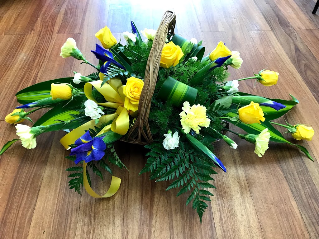 Forest Lake Florist | Cnr College Ave and Joseph Banks Ave, Forest Lake QLD 4078, Australia | Phone: (07) 3372 9933