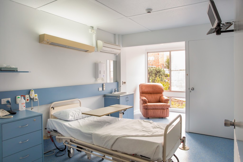 Lady Bjelke-Petersen Hospital | hospital | 31 Markwell St, Kingaroy QLD 4610, Australia | 0741621444 OR +61 7 4162 1444