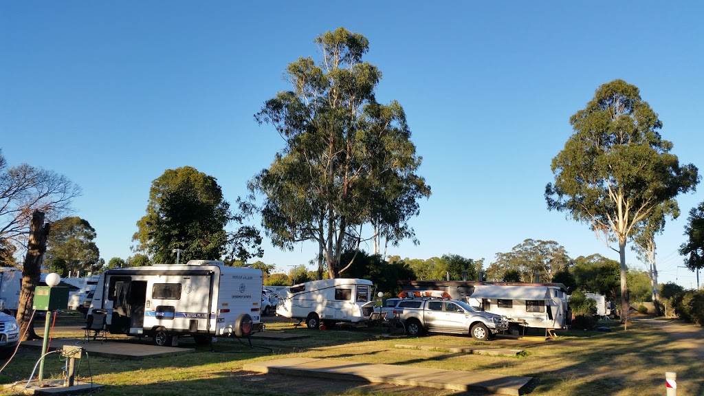 Kingaroy Holiday Park | 48 Walter Rd, Kingaroy QLD 4610, Australia | Phone: (07) 4162 1808