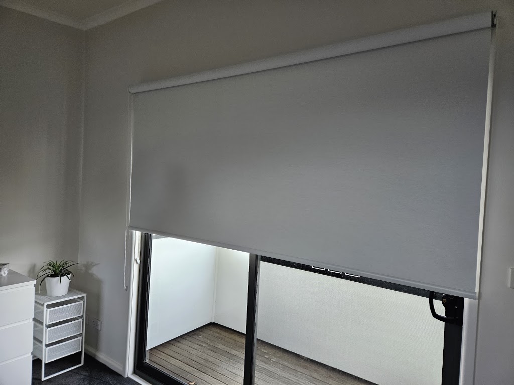 Onshore Blinds | Unit 3/11 Cylinders Dr, Torquay VIC 3228, Australia | Phone: 0438 364 500