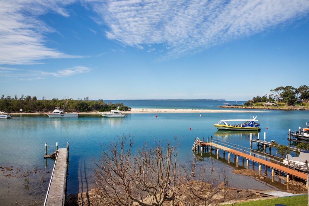 Seaside Serenity | Jervis Bay Rentals | lodging | 8 Admiralty Cres, Huskisson NSW 2540, Australia | 0244076007 OR +61 2 4407 6007