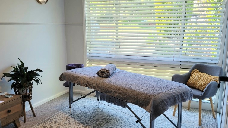 Massage on Harper | 16 Harper Ave, Edgeworth NSW 2285, Australia | Phone: 0425 295 340