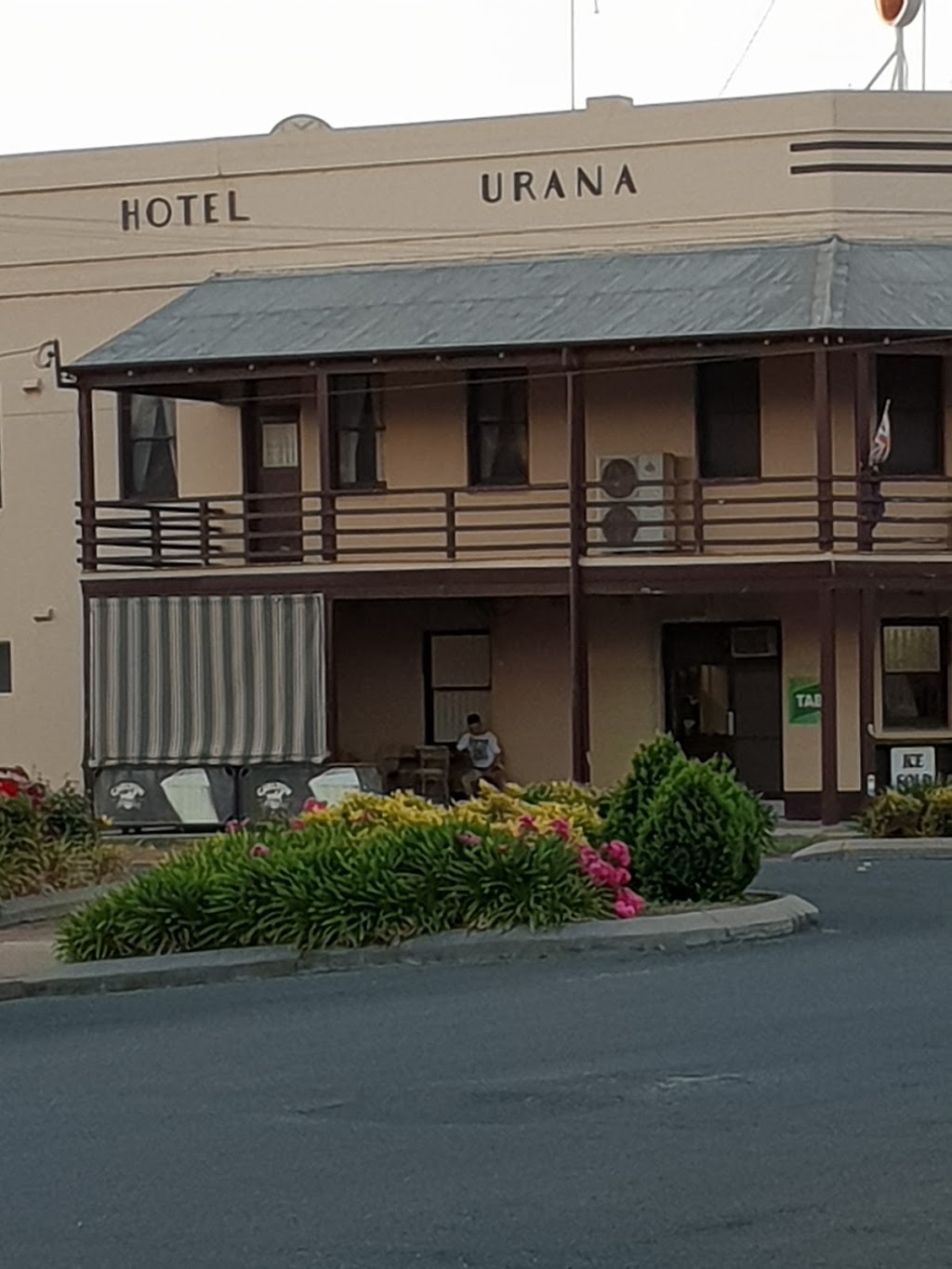 Urana Hotel | lodging | 11 Anna St, Urana NSW 2645, Australia | 0269208048 OR +61 2 6920 8048