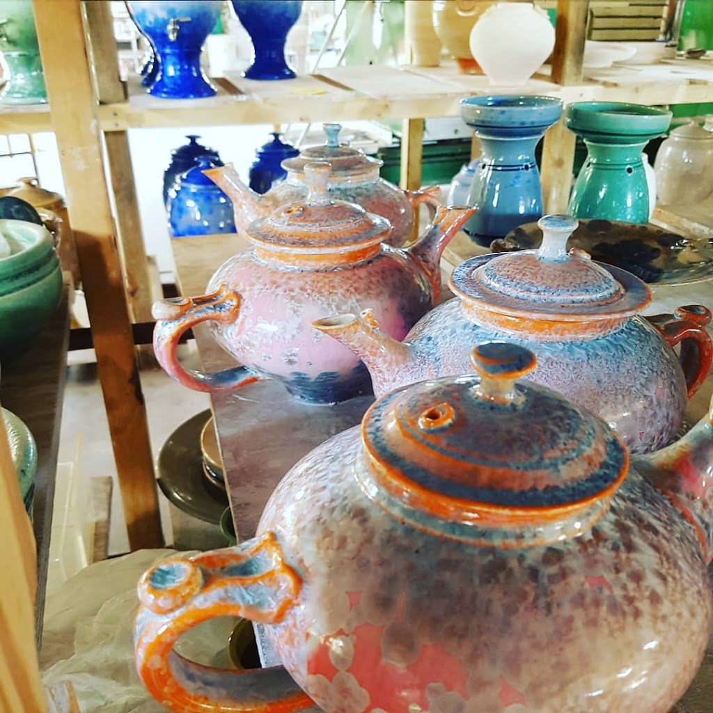 Peter Wallace Pottery | 21 Juster Rd, Kandanga QLD 4211, Australia | Phone: 0457 636 603