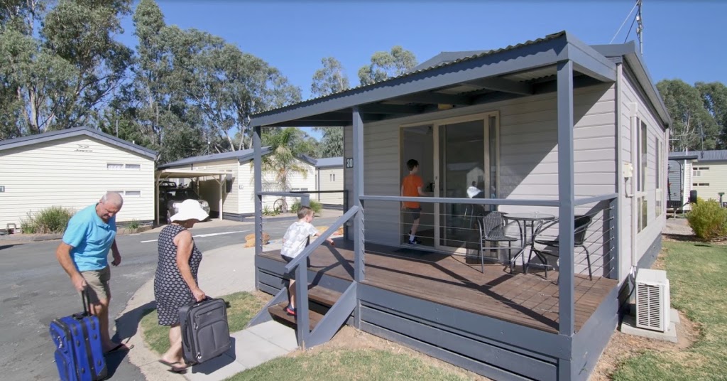 Murray River Holiday Park | campground | 2 Blair St, Moama NSW 2731, Australia | 1800357215 OR +61 1800 357 215