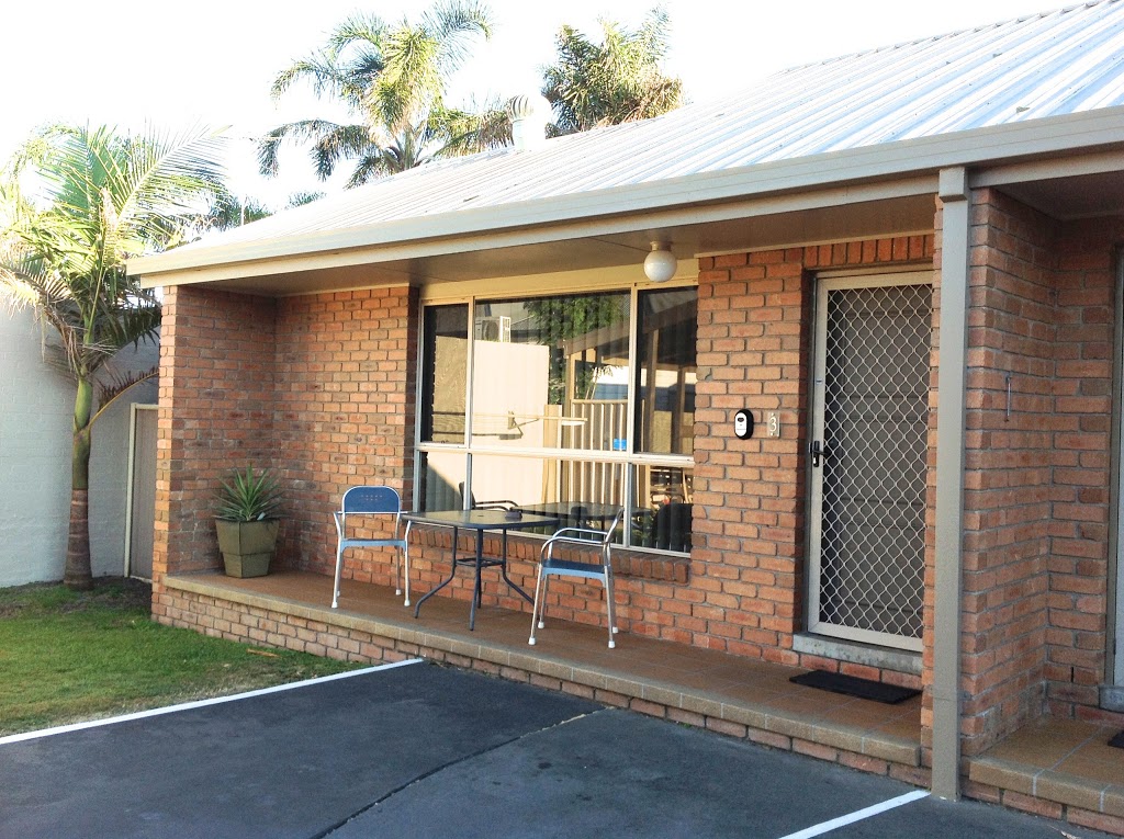 Town Centre Holiday Apartments | lodging | 13 Orme St, Lakes Entrance VIC 3909, Australia | 0351552395 OR +61 3 5155 2395
