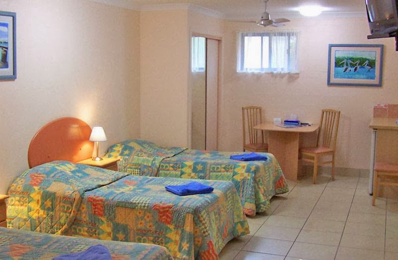 Yamba Twin Pines Motel | lodging | 49 Wooli St, Yamba NSW 2464, Australia | 0266458055 OR +61 2 6645 8055