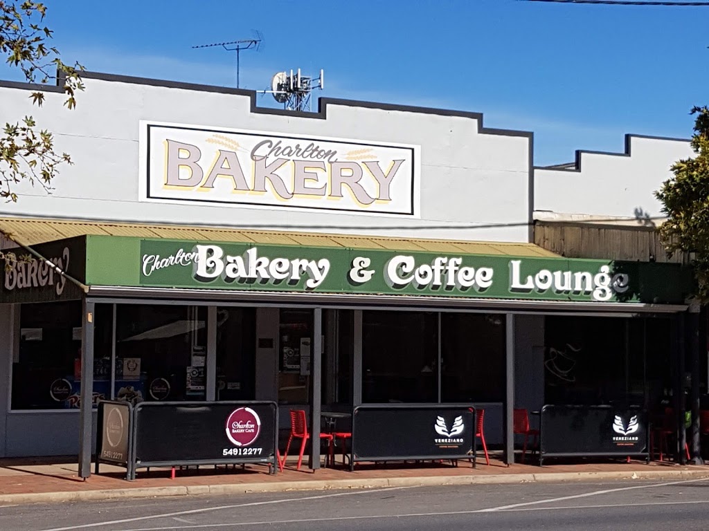 Charlton Bakery Cafe | bakery | 60 High St, Charlton VIC 3525, Australia | 0354912277 OR +61 3 5491 2277