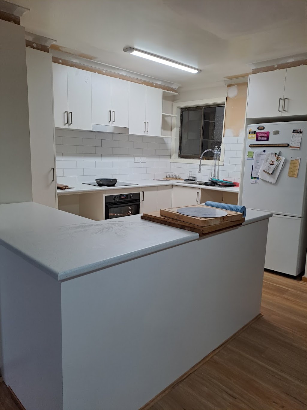 Crosscut Kitchens | 37 Della Torre Rd, Moe VIC 3825, Australia | Phone: 0410 077 491