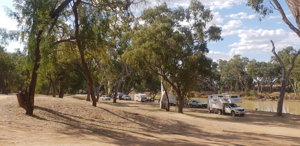 Fishermans Rest campground | campground | Fishermans Rest Rd, Mitchell QLD 4465, Australia