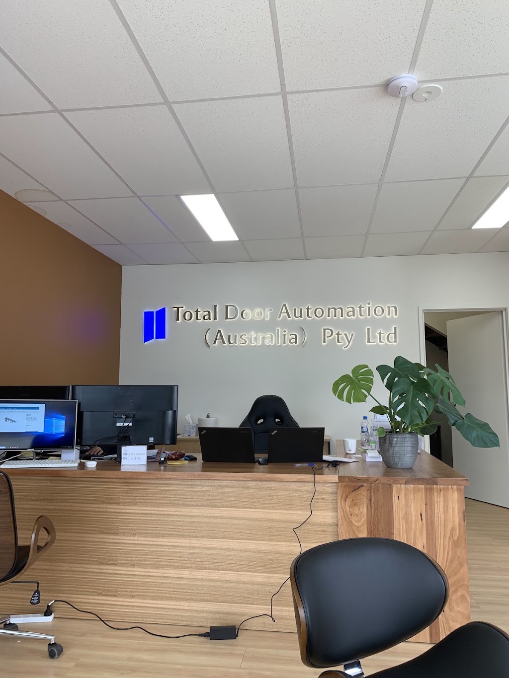 Total Door Automation ( Australia) | Unit 3/37 Garden St, Kilsyth VIC 3137, Australia | Phone: (03) 8740 3235
