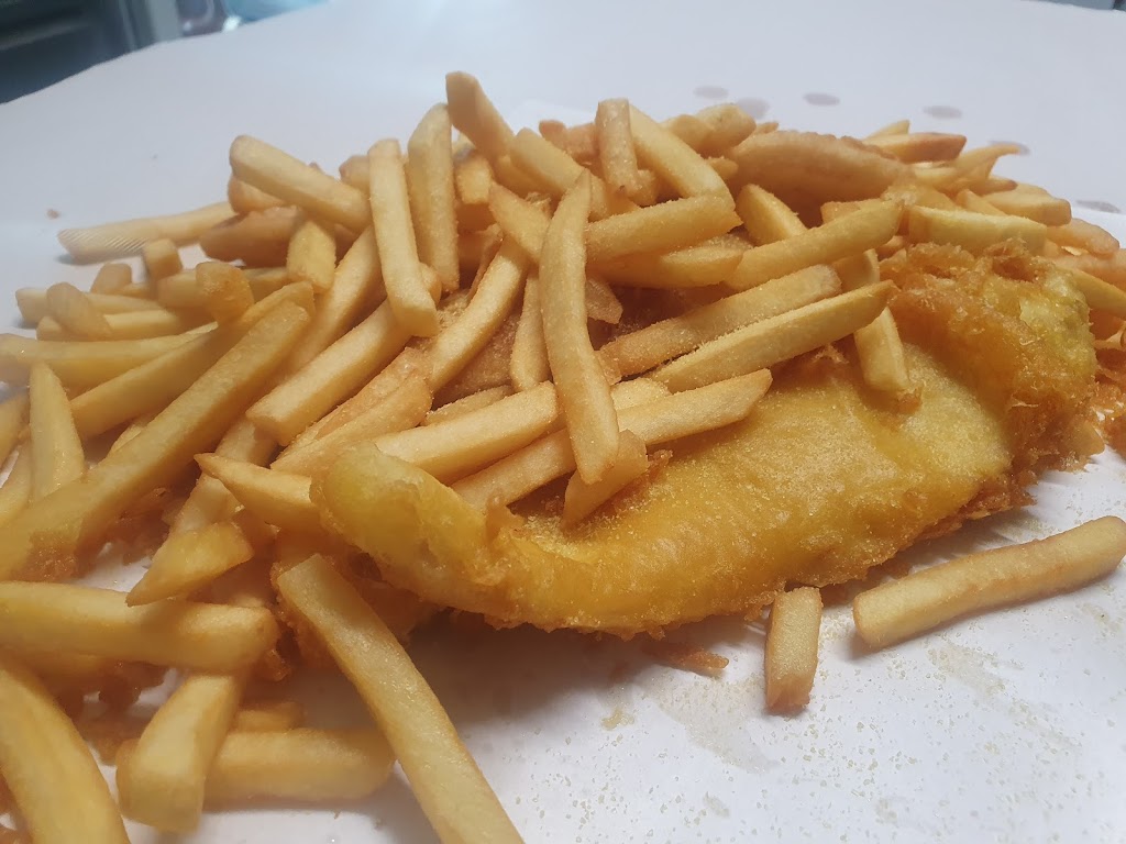 Happy Days fish and chips | restaurant | Shop 2/7 Lawrie St, Gracemere QLD 4702, Australia | 0474179040 OR +61 474 179 040
