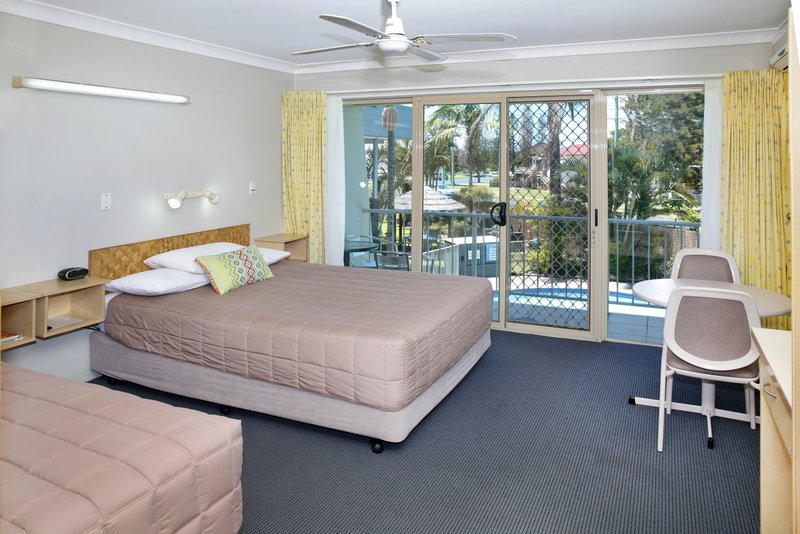 Yamba Sun Motel | 61 Wooli St, Yamba NSW 2464, Australia | Phone: (02) 6646 2144