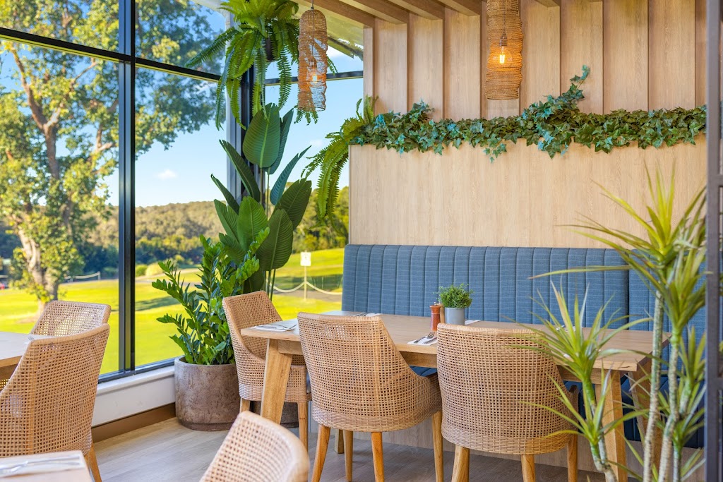 The Fairway Restaurant | 700 Ocean Dr, Port Macquarie NSW 2444, Australia | Phone: (02) 6582 0409